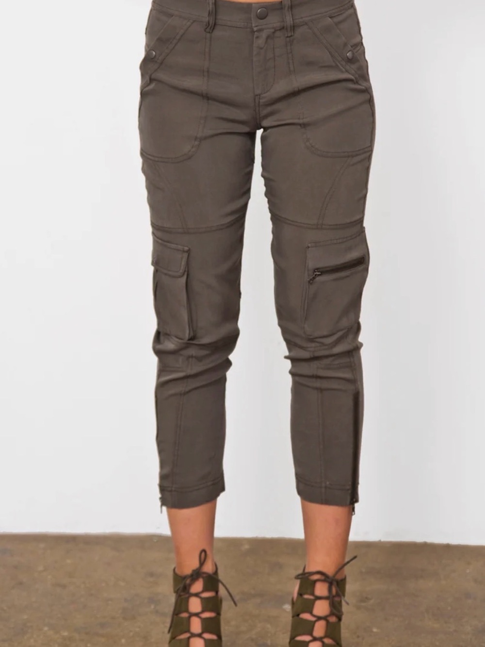 ICONIC go utility pant
Go> by GoSilk